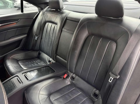 Mercedes-Benz CLS 2.1 CLS220d AMG Line Coupe 4dr Diesel G-Tronic+ Euro 6 (s/s) (177 ps) 31