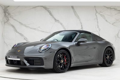 Porsche 911 Targa 4 GTS (992)