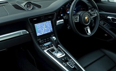 Porsche 911 (991.2) Carrera 4S 14