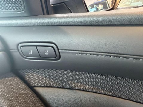 Hyundai TUCSON 1.6T Ultimate Auto Euro 6 (s/s) 5dr 39