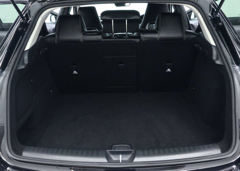 Mercedes-Benz GLA 1.6 GLA180 GPF Urban Edition SUV 5dr Petrol 7G-DCT Euro 6 (s/s) (122 ps) 52