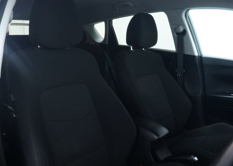 Hyundai BAYON 1.0 T-GDi MHEV Premium SUV 5dr Petrol Hybrid DCT Euro 6 (s/s) (120 ps) 45