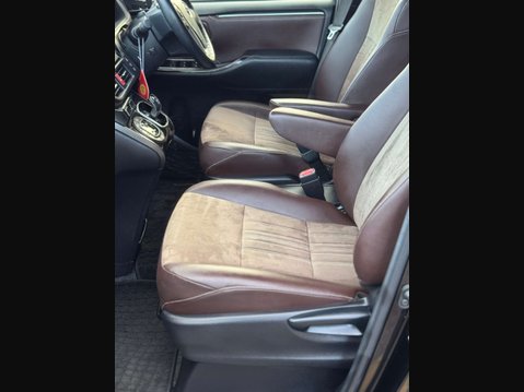 Toyota Esquire Hybrid 1.8 Hybrid Gi Edition 7 Seater 46