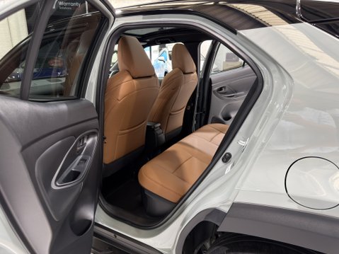 Toyota Yaris Cross PREMIERE EDITION 42