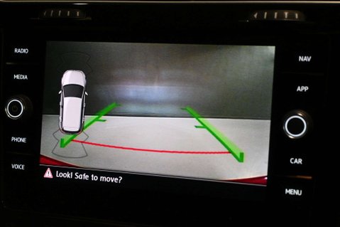 Volkswagen Golf 2.0 Golf GTi Performance TSi 3dr 6