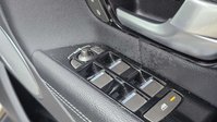Land Rover Range Rover Evoque 2.0 TD4 SE Tech SUV 5dr Diesel Auto 4WD Euro 6 (s/s) (180 ps) 31