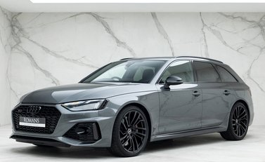 Audi RS4 Avant Carbon Black 6