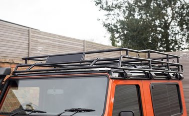 Land Rover Defender 90 Adventure Edition 25