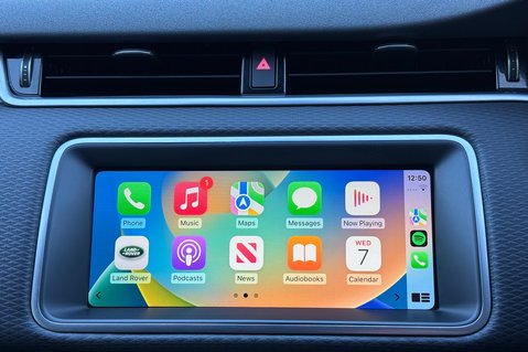Land Rover Range Rover Evoque S MHEV - MERIDIAN SOUND SYSTEM - CAMERA - APPLE CAR PLAY -FULL HISTORY 5