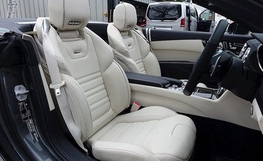 Mercedes-Benz SL Class SL63 AMG 13
