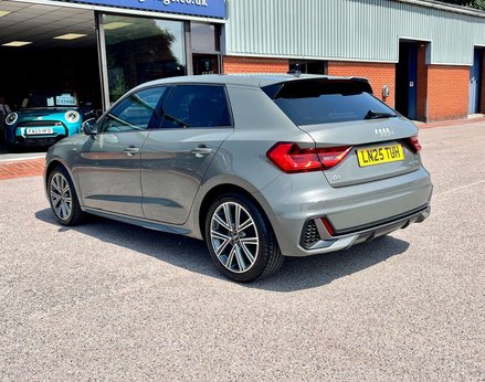 Audi A1 1.0 A1 Sportback 25 TFSI S Line 5dr 9