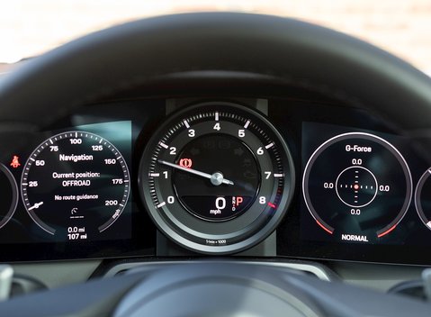 Porsche 911 Carrera (992) 17
