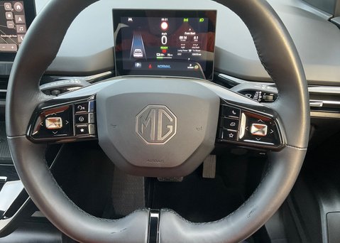 MG MG4 EV 64kWh TROPHY 20
