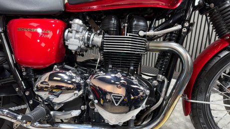 Triumph Bonneville 2012 ONLY 13K STUNNING EXAMPLE MOT WARRANTY 865CC 15