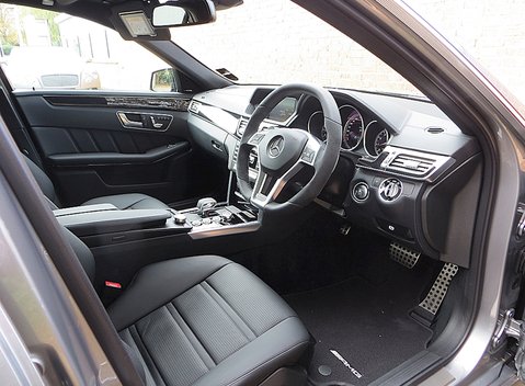 Mercedes-Benz E Class AMG 5