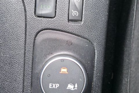 Renault Captur SIGNATURE NAV TCE.. 5 SERVICES… 1 PREVIOUS KEEPER.. STUNNING EXAMPLE 19