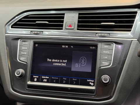 Volkswagen Tiguan 2.0 TDI BlueMotion Tech R-Line Euro 6 (s/s) 5dr 72