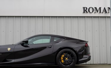 Ferrari 812 Superfast 29