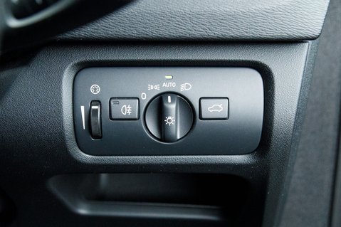 Volvo V40 D2 R-DESIGN EDITION 15