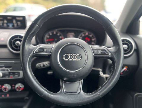 Audi A1 1.0 A1 Sport TFSI Semi-Auto 3dr 17