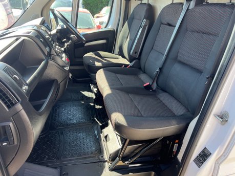 Peugeot Boxer BLUEHDI 333 L1H1 PROFESSIONAL P/V 13