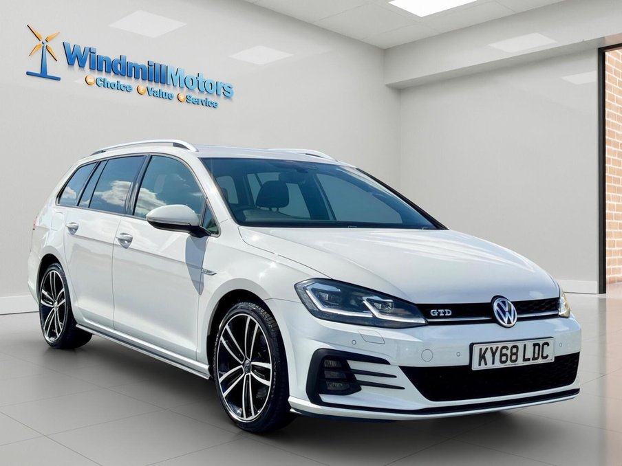 2018 Volkswagen Golf exterior view
