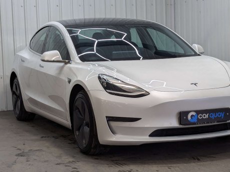 Tesla Model 3 Model 3 Long Range AWD 4WD 4dr 18