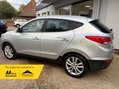 Hyundai ix35 2.0 ix35 Premium 4WD CRDi 134 4WD 5dr 3