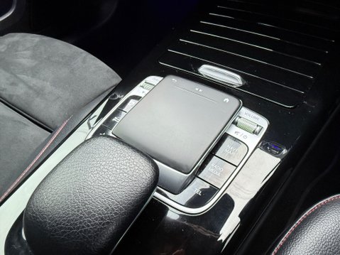 Mercedes-Benz A Class A 200 AMG LINE PREMIUM AUTOMATIC 18