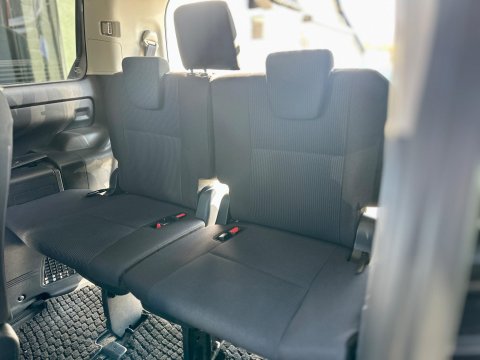 Toyota Noah Hybird 7 Seaters 23