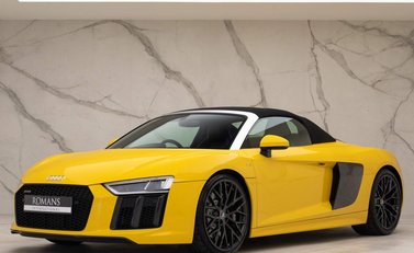 Audi R8 V10 Spyder 2