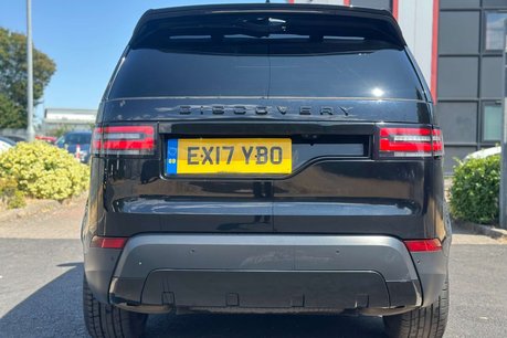 Land Rover Discovery 3.0 TD V6 First Edition SUV 5dr Diesel Auto 4WD Euro 6 (s/s) (258 ps) 11