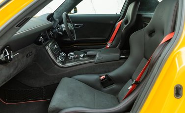 Mercedes-Benz SLS AMG Black Series 22