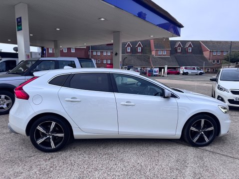 Volvo V40 D2 R-DESIGN NAV PLUS 4