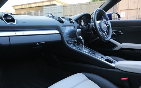 Porsche 718 Boxster PDK - Sports Exhaust, PDLS, Rev Camera and More 11