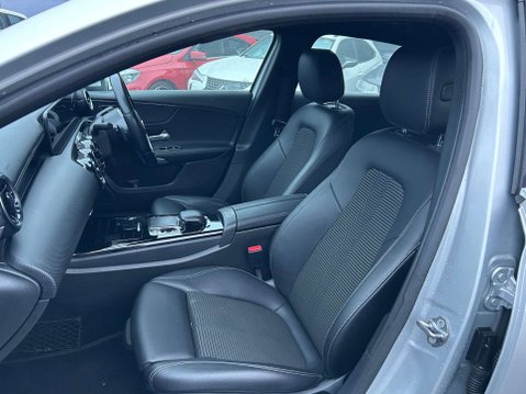 Mercedes-Benz A Class 1.5 A180d Sport (Executive) Hatchback 5dr Diesel 7G-DCT Euro 6 (s/s) (116 p 19