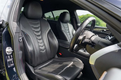 BMW 8 Series 840i M Sport 11