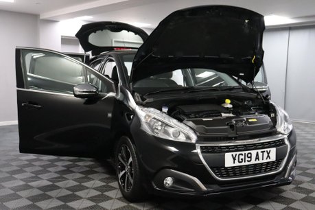 Peugeot 208 S/S TECH EDITION 15