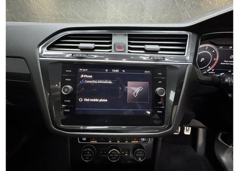 Volkswagen Tiguan 2.0 TDI R-Line SUV 5dr Diesel DSG 4Motion Euro 6 (s/s) (150 ps) 79