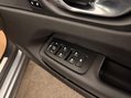 Volvo XC60 2.0 B4 MHEV Momentum Pro Auto AWD Euro 6 (s/s) 5dr 31
