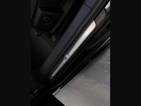Audi A4 1.4 TFSI Black Edition Euro 6 (s/s) 5dr 39