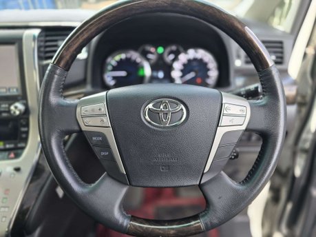 Toyota Alphard Hybrid+PowerTailgate+SuperClean 40