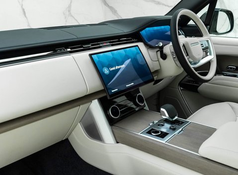 Land Rover Range Rover P530 First Edition 16