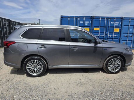 Mitsubishi Outlander 2.4h TwinMotor 13.8kWh 4h SUV 5dr Petrol Plug-in Hybrid CVT 4WD Euro 6 (s/s 8