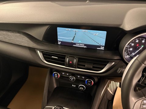 Alfa Romeo Stelvio 2.0T Nero Edizione Auto Q4 AWD Euro 6 (s/s) 5dr 16