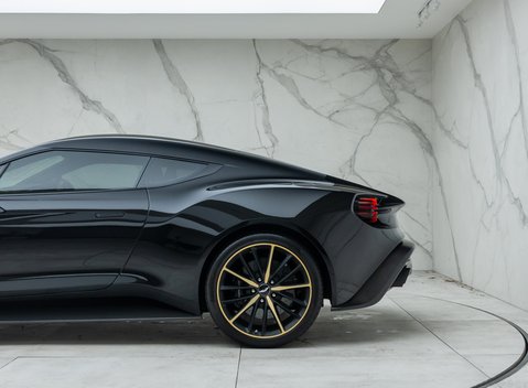 Aston Martin Vanquish ZAGATO 42
