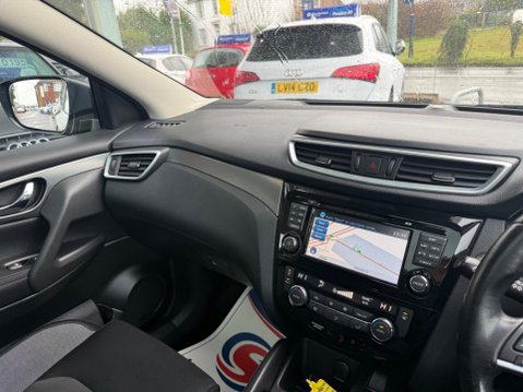 Nissan Qashqai 1.5 dCi N-Connecta Euro 6 (s/s) 5dr 14