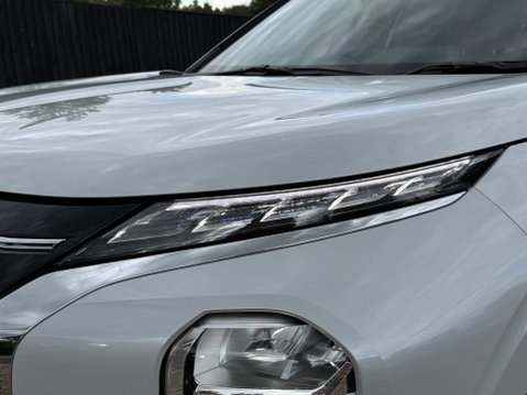 Mitsubishi Outlander 2.4 22.7kWh Diamond CVT 4WD Euro 6 (s/s) 5dr 42