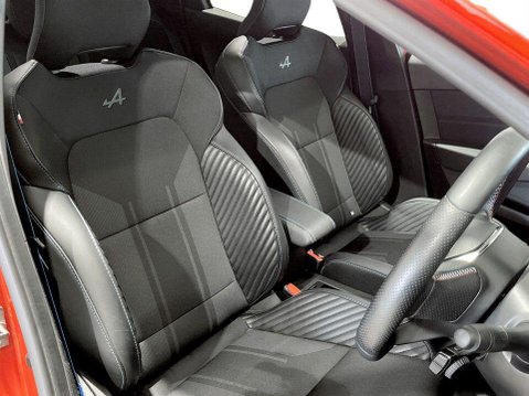 Renault Clio 1.6 E-TECH esprit Alpine Hatchback 5dr Petrol Hybrid Auto Euro 6 (s/s) (145 11