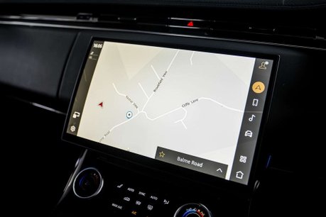 Land Rover Range Rover Sport 3.0 P400 MHEV Dynamic SE SUV 5dr Petrol Auto 4WD Euro 6 29